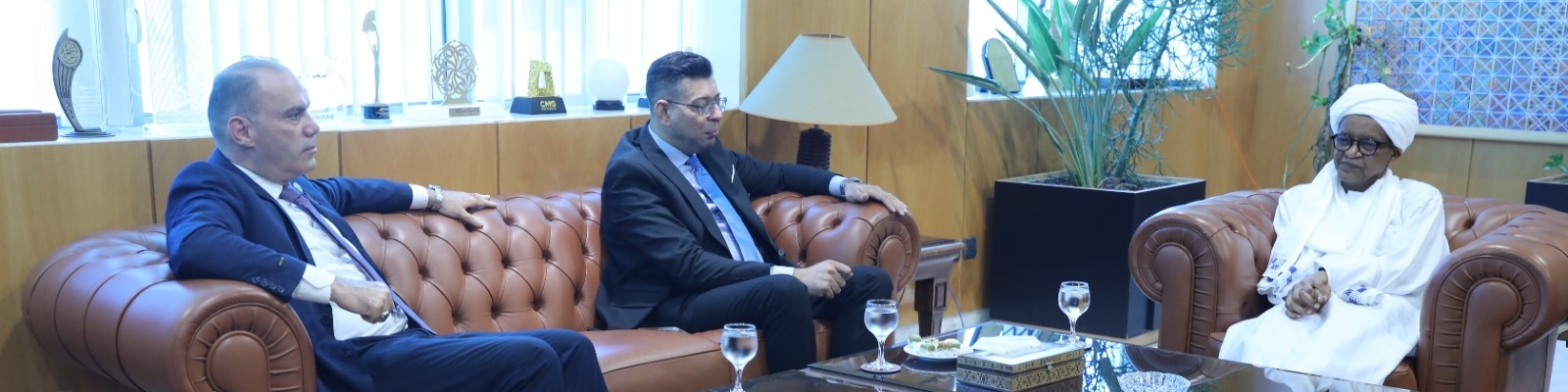 المدير العام للاتحاد يلتقي وفدا رفيع المستوى من الشبكة العــربية للإبــــداع والابتكـــار