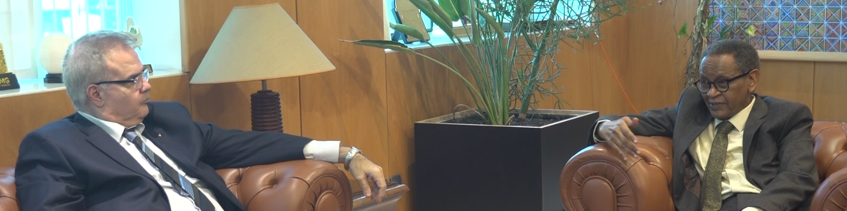 في لقائه بالسفير الفلسطيني الجديد بتونس مدير عام الاتحاد يقول: "فلسطين تبقى قضيّتنا الأساسية والمركزية"