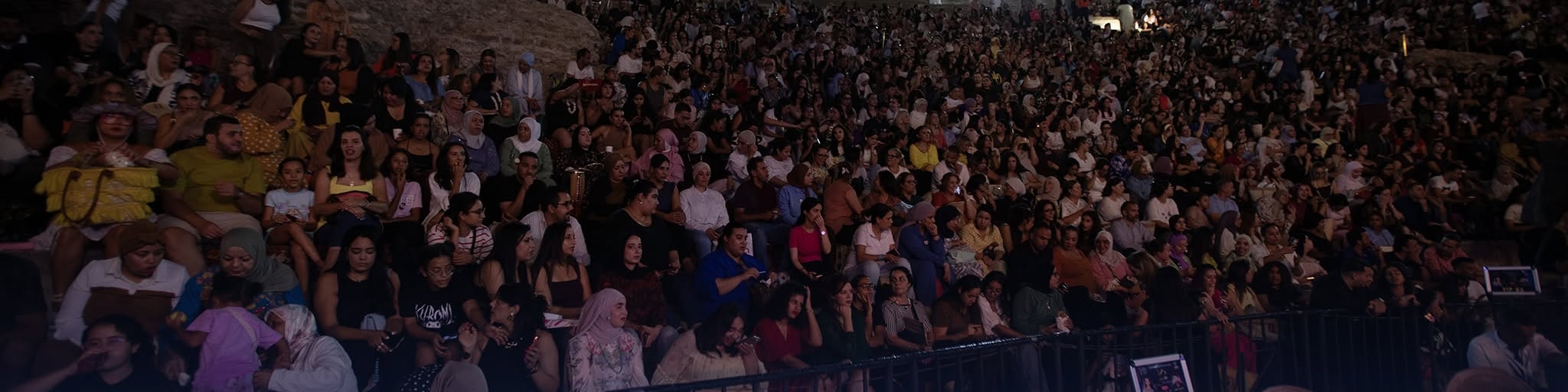 الدورة 26 للمهرجان العربي للإذاعة والتلفزيون:  افتتاح احتفالي بحضور جماهيري وتكريم رموز الشاشة والأثير